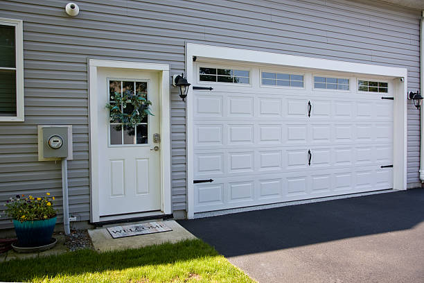 24/7 Emergency Garage Door Installation experts in White Cloud, MI